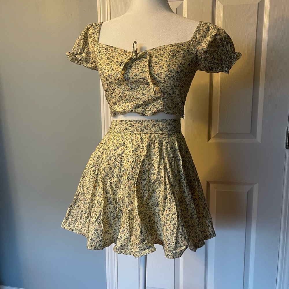 Floral Print Skirt Set